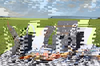 Winery Bimbadgen Picnic